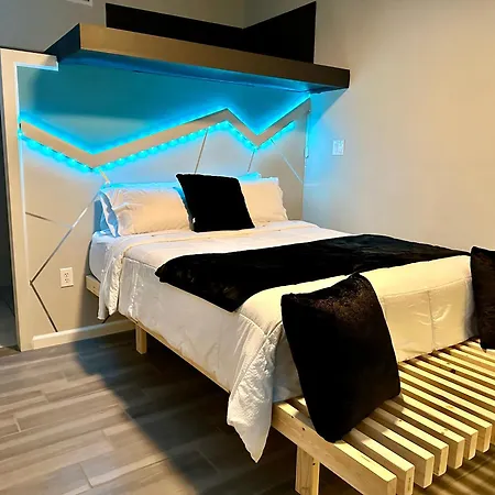 Eagle Stay Dainty Studio Eagle Pass Extérieur photo